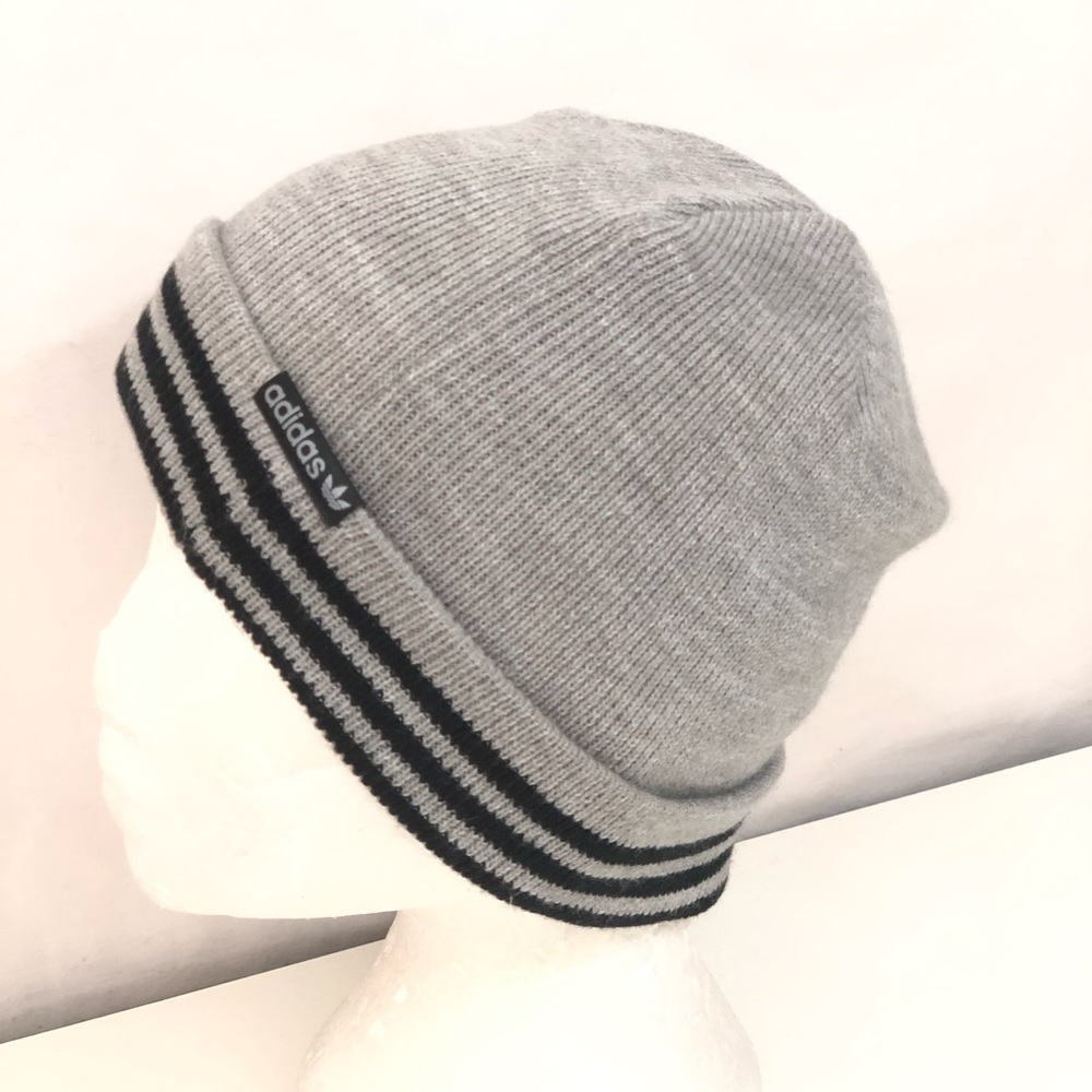 Adidas Mens Reversible Solid to Striped Beanie - Picture 3 of 3